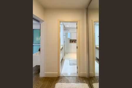 Casa à venda com 200m², 3 quartos e 3 vagasCloset - Suíte 3