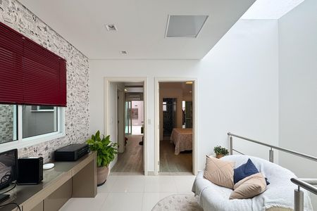Casa à venda com 200m², 3 quartos e 3 vagasEscritório