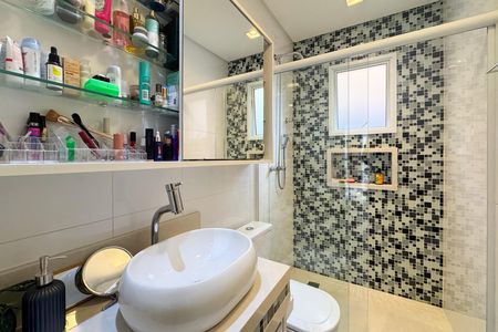 Casa à venda com 200m², 3 quartos e 3 vagasBanheiro - Suíte 1