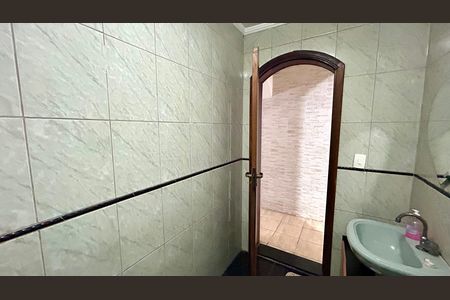 Casa para alugar com 280m², 3 quartos e 2 vagas Casa para alugar com 280m², 3 quartos e 2 vagasBanheiro 1
