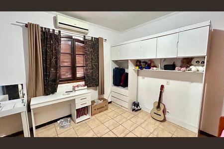Casa para alugar com 280m², 3 quartos e 2 vagas Casa para alugar com 280m², 3 quartos e 2 vagasQuarto 2
