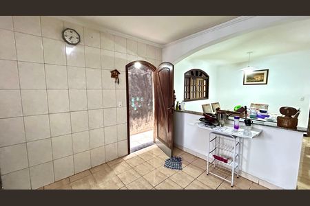 Casa para alugar com 280m², 3 quartos e 2 vagas Casa para alugar com 280m², 3 quartos e 2 vagasCozinha