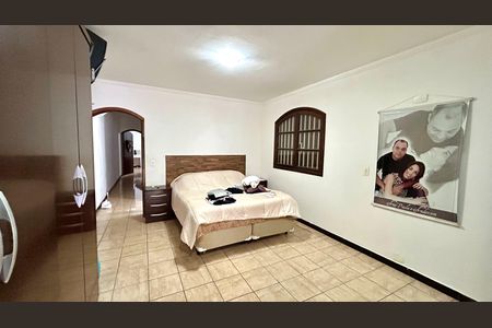 Casa para alugar com 280m², 3 quartos e 2 vagas Casa para alugar com 280m², 3 quartos e 2 vagasQuarto Suíte