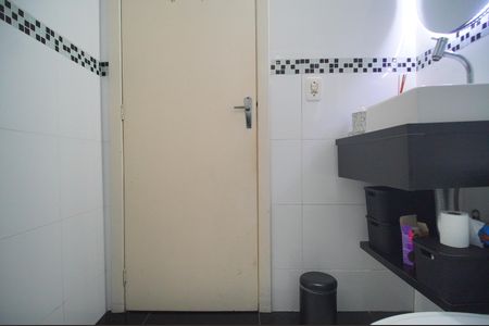 Casa à venda com 80m², 3 quartos e 2 vagasBanheiro 1