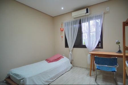 Casa à venda com 80m², 3 quartos e 2 vagasQuarto 1