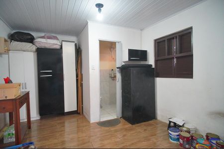 Casa à venda com 80m², 3 quartos e 2 vagasSuíte
