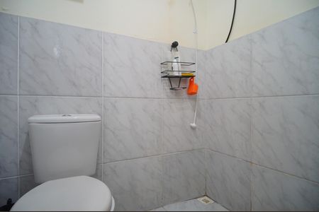 Casa à venda com 80m², 3 quartos e 2 vagasBanheiro da Suíte