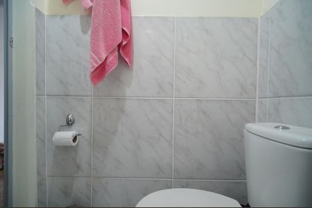 Casa à venda com 80m², 3 quartos e 2 vagasBanheiro da Suíte