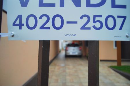 Casa à venda com 80m², 3 quartos e 2 vagasplaca