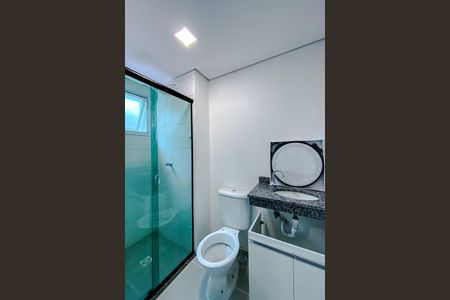 Banheiro de kitnet/studio para alugar com 1 quarto, 23m² em Belenzinho, São Paulo