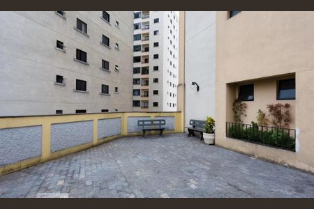 Apartamento à venda com 74m², 2 quartos e 1 vaga