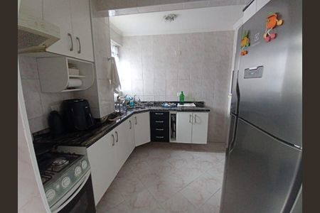 Apartamento à venda com 74m², 2 quartos e 1 vaga