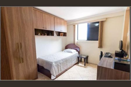 Apartamento à venda com 74m², 2 quartos e 1 vaga