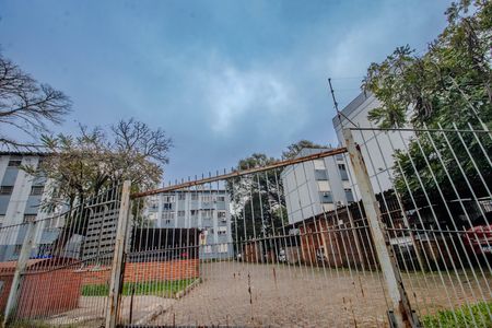 Apartamento para alugar com 55m², 2 quartos e sem vaga Apartamento para alugar com 55m², 2 quartos e sem vagaFachada