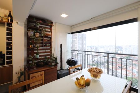 Apartamento à venda com 66m², 3 quartos e 1 vagaSacada