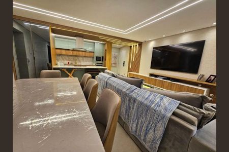 Apartamento à venda com 102m², 2 quartos e 3 vagas