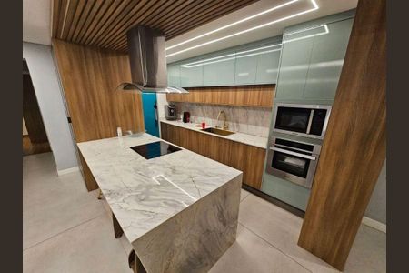 Apartamento à venda com 102m², 2 quartos e 3 vagas