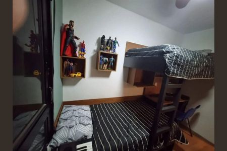 Apartamento à venda com 102m², 2 quartos e 3 vagas