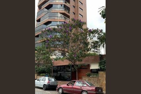 Apartamento à venda com 376m², 6 quartos e 4 vagas