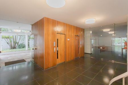 Hall social de apartamento à venda com 1 quarto, 83m² em Consolação, São Paulo