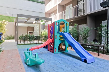 Apartamento para alugar com 28m², 1 quarto e sem vaga Apartamento para alugar com 28m², 1 quarto e sem vagaÁrea comum - Playground