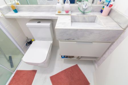 Apartamento à venda com 43m², 2 quartos e 1 vaga Apartamento à venda com 43m², 2 quartos e 1 vagaBanheiro