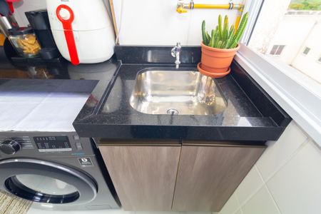 Apartamento à venda com 43m², 2 quartos e 1 vaga Apartamento à venda com 43m², 2 quartos e 1 vagaCozinha e Área de Serviço