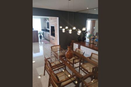 Apartamento à venda com 182m², 3 quartos e 3 vagas
