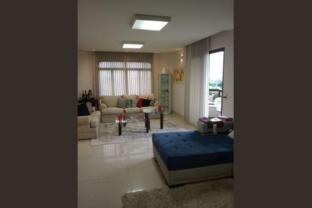 Apartamento à venda com 200m², 3 quartos e 4 vagas