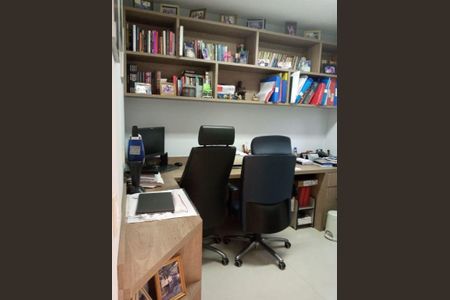Apartamento à venda com 200m², 3 quartos e 4 vagas