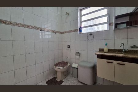 Casa à venda com 224m², 2 quartos e 4 vagas