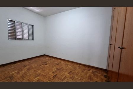 Casa à venda com 224m², 2 quartos e 4 vagas