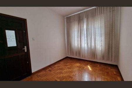 Casa à venda com 224m², 2 quartos e 4 vagas
