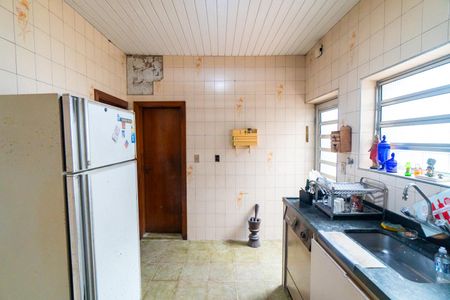Casa para alugar com 120m², 3 quartos e 2 vagas Casa para alugar com 120m², 3 quartos e 2 vagasCozinha