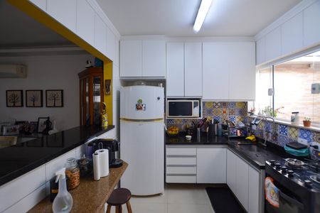 Casa à venda com 125m², 4 quartos e 1 vagaCOZINHA