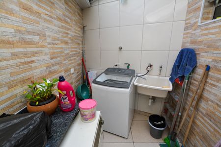 Casa à venda com 125m², 4 quartos e 1 vagaAREA DE SERVIÇO