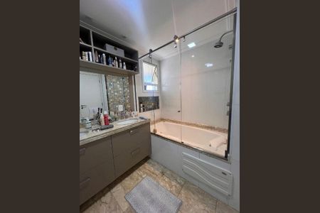 Apartamento à venda com 162m², 3 quartos e 3 vagas