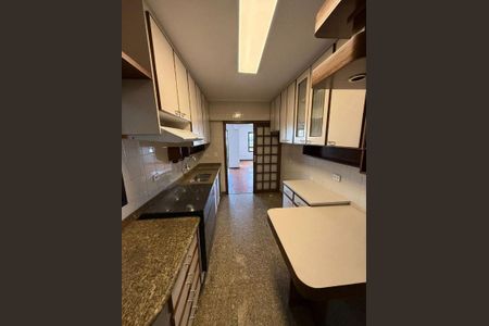Apartamento à venda com 208m², 3 quartos e 2 vagas