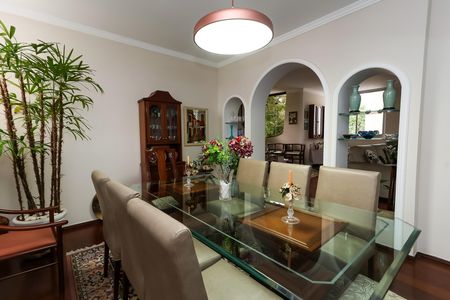 Apartamento à venda com 185m², 4 quartos e 3 vagas Apartamento à venda com 185m², 4 quartos e 3 vagasSala 2