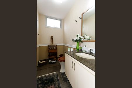 Apartamento à venda com 185m², 4 quartos e 3 vagas Apartamento à venda com 185m², 4 quartos e 3 vagaslababo