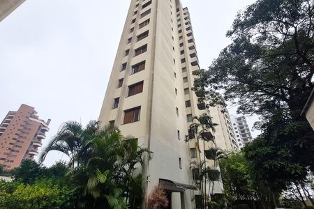 Apartamento à venda com 185m², 4 quartos e 3 vagas Apartamento à venda com 185m², 4 quartos e 3 vagasFachada