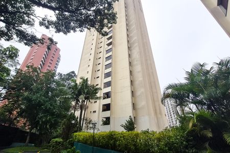 Apartamento à venda com 185m², 4 quartos e 3 vagas Apartamento à venda com 185m², 4 quartos e 3 vagasFachada