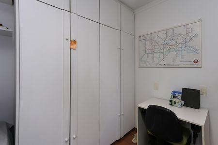 Apartamento à venda com 185m², 4 quartos e 3 vagas Apartamento à venda com 185m², 4 quartos e 3 vagasquarto 1