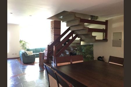 Casa à venda com 3 quartos, 350m² em Jardim Gumercindo, Guarulhos