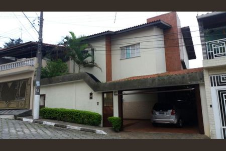 Casa à venda com 350m², 3 quartos e 3 vagas