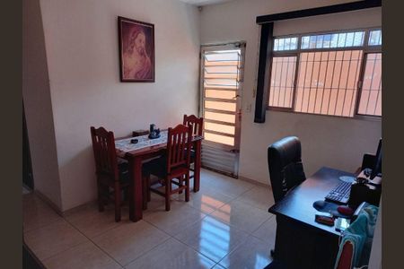Casa à venda com 126m², 2 quartos e 2 vagas