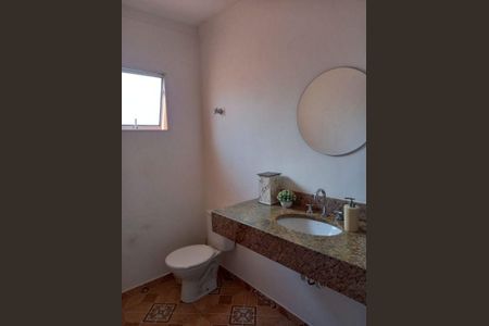 Casa à venda com 126m², 2 quartos e 2 vagas