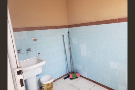 Casa à venda com 252m², 3 quartos e 2 vagas