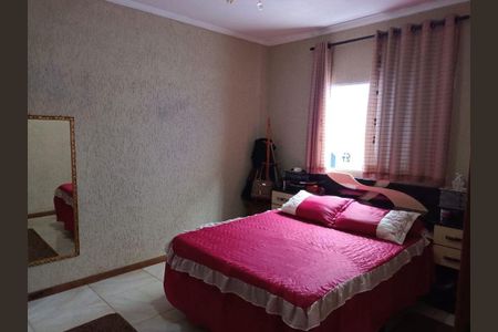 Casa à venda com 3 quartos, 168m² em Vila Carolina, São Paulo