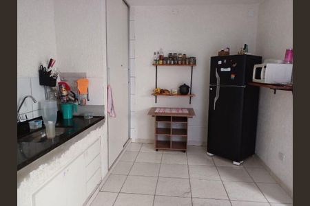 Casa à venda com 3 quartos, 168m² em Vila Carolina, São Paulo